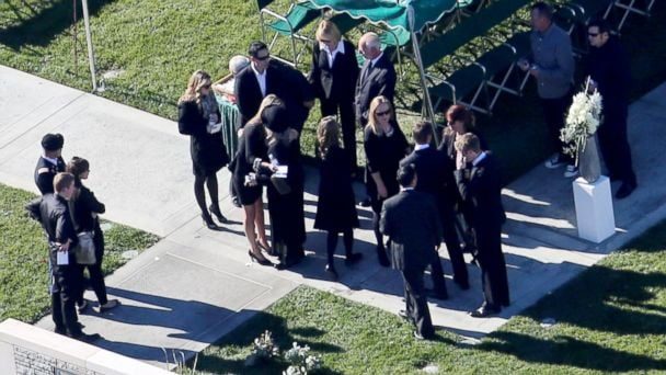 inf_paul_walker_funeral_jef_131216_16x9_608-7182317