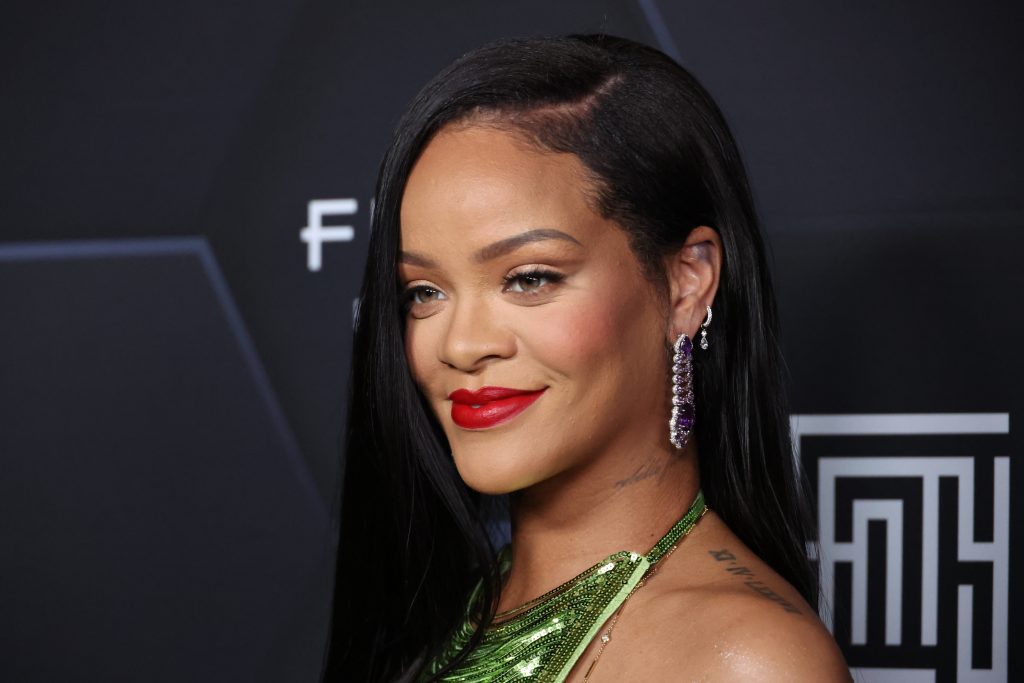 rihanna-celebrates-her-beauty-brands-fenty-beauty-and-fenty-skin
