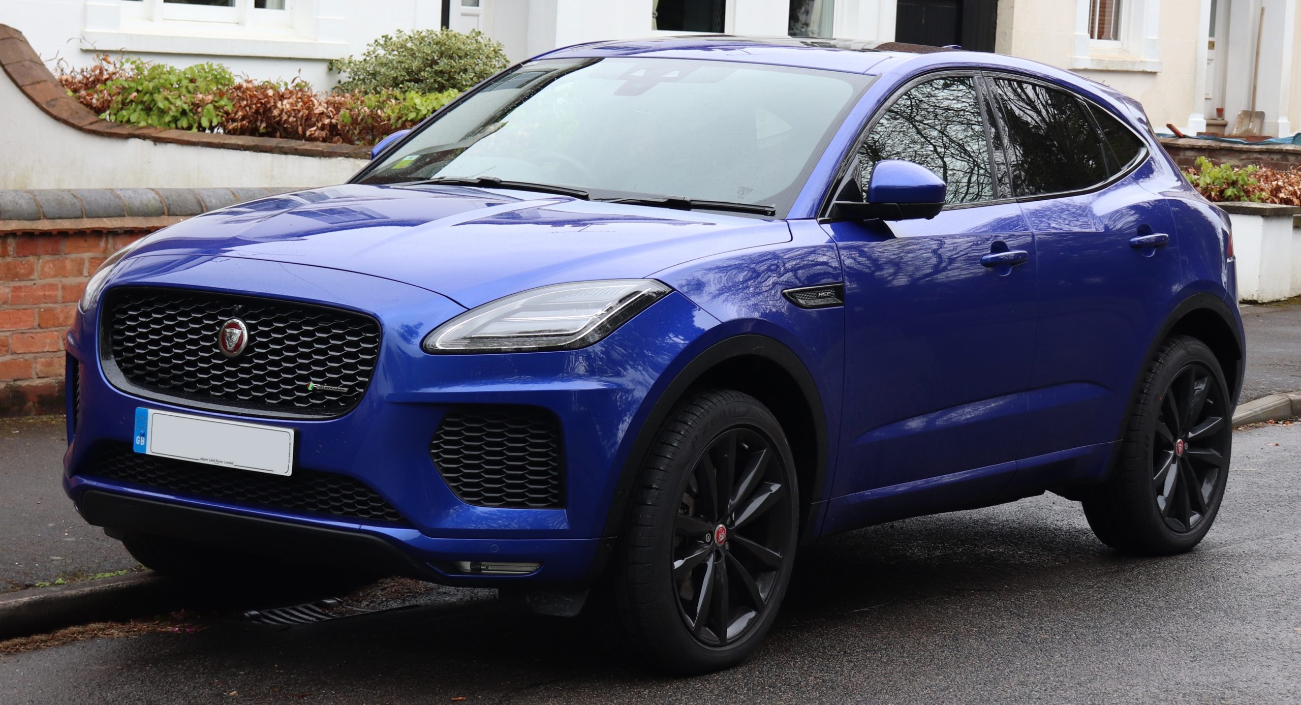 2017_jaguar_e-pace_r-dynamic_hse_diesel_automatic_2-0_front