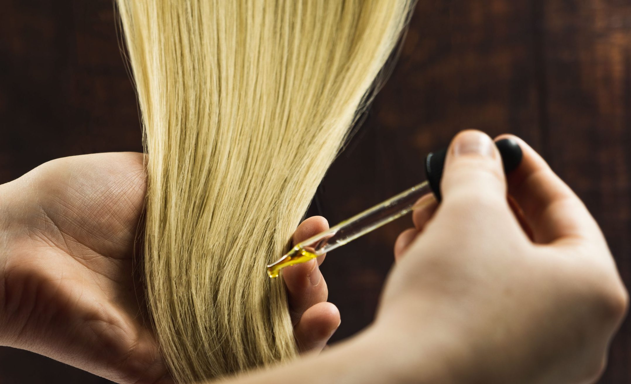 hair_oil_treatment_at_hair_salon