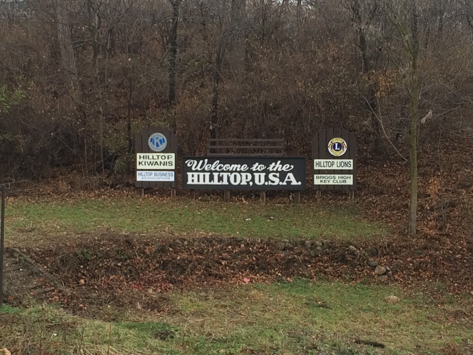 hilltop_signage-2