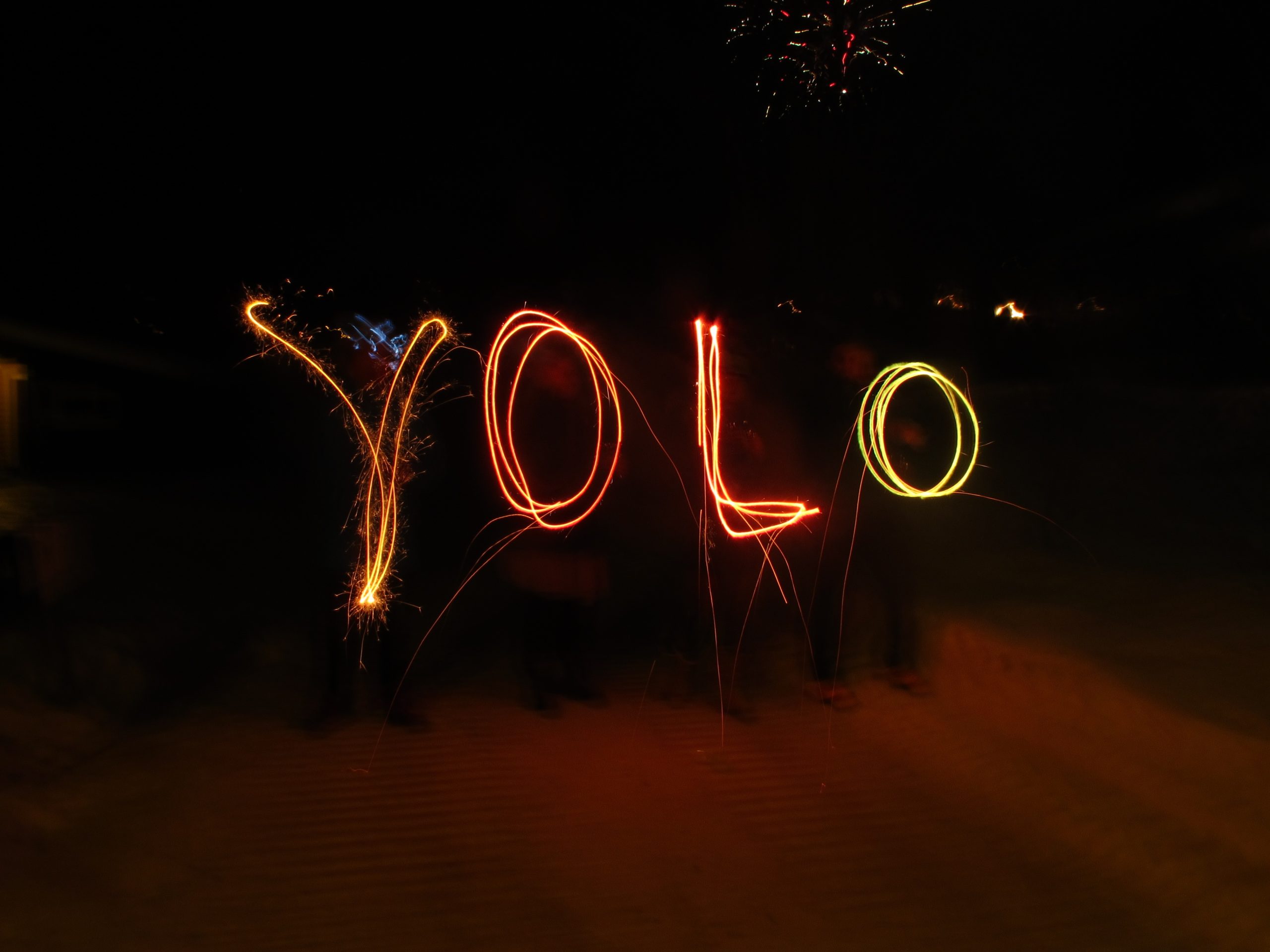 light-night-sparkler-darkness-lighting-new-year-394318-pxhere-com