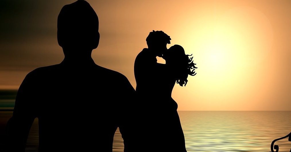 lovers-g10d8f614d_1280