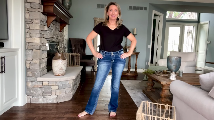 1007-how-to-look-fabulous-in-jeans-and-a-t-shirt-over-50-00-00-00