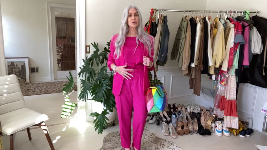 1009-how-to-wear-bold-colors-this-season-women-over-50s-style-guide-the-silver-stylist-00-03-11