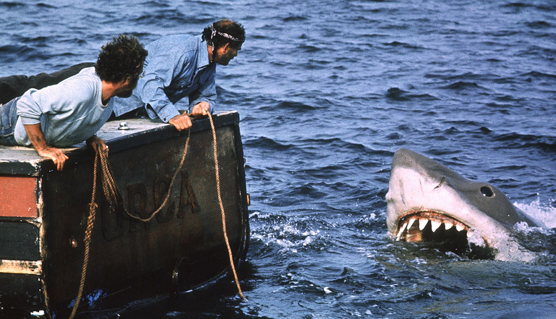 richard-dreyfuss-robert-shaw-jaws-1975