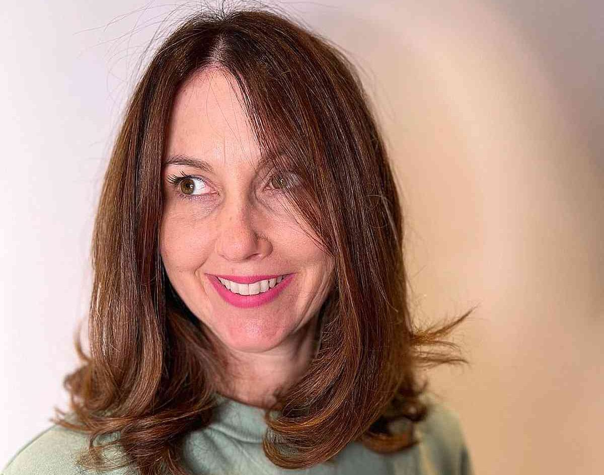 beautiful-shoulder-length-hair-for-ladies-over-50
