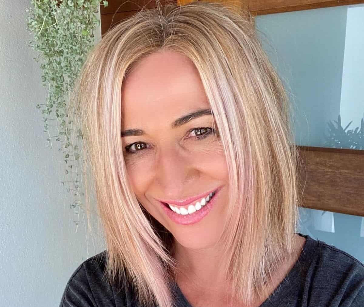 flattering-long-layered-bob