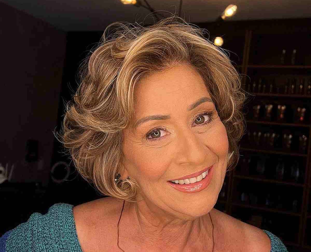 layered-feather-cut-on-bobbed-hair-for-a-lady-over-50