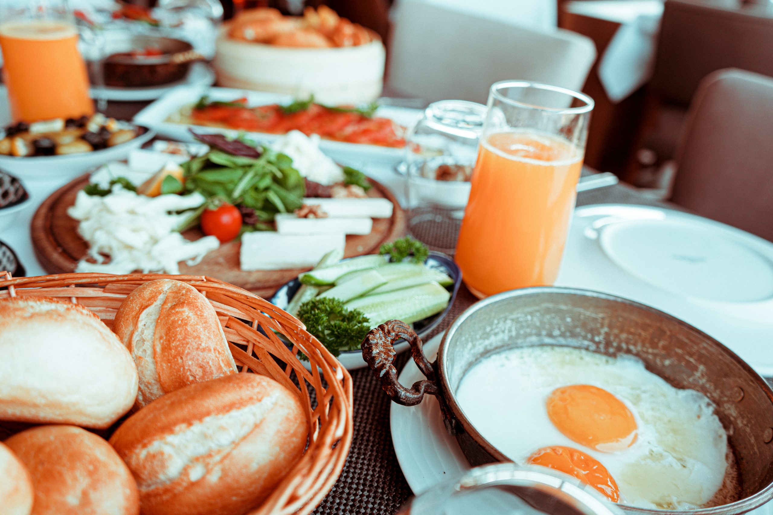 pexels-emrah-tolu-2662875
