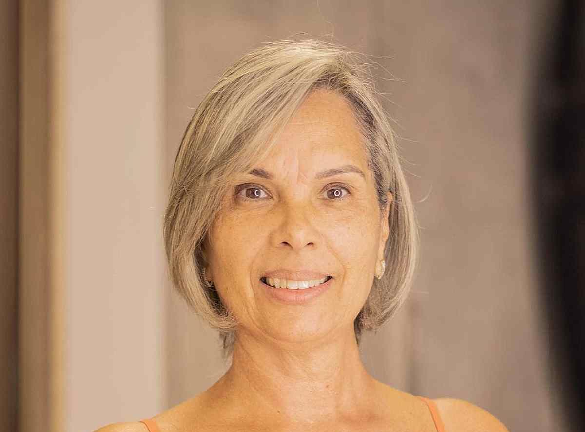 short-bobbed-hair-with-peek-a-boo-bangs-for-a-fifty-year-old