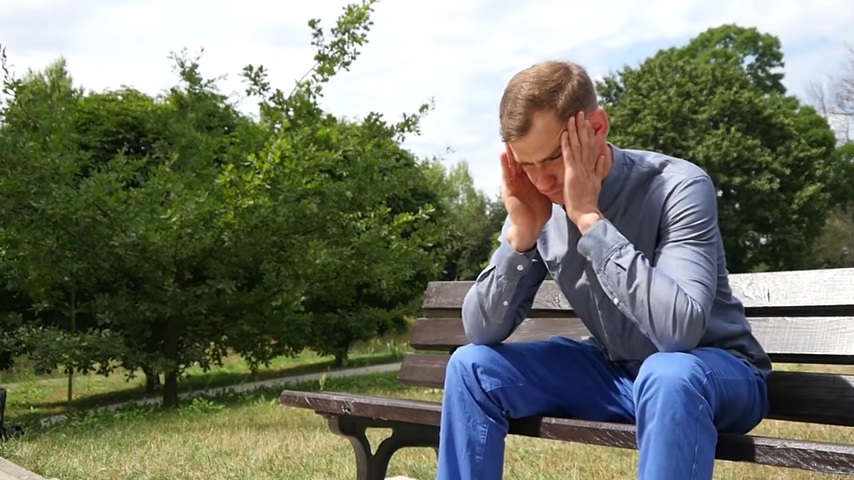 780-8-signs-your-negativity-is-ruining-your-life-00-00-06