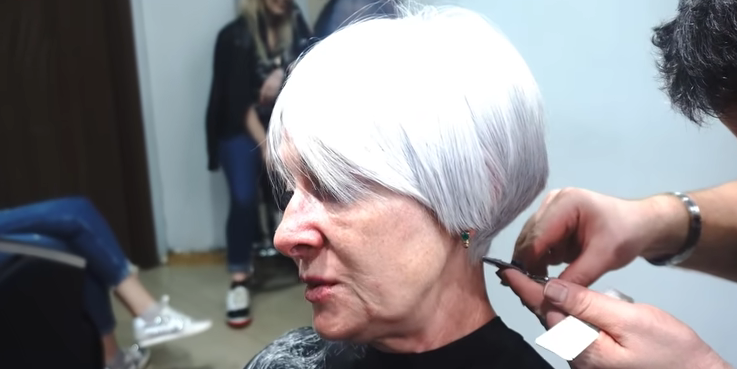 780-amazing-haircut-70s-anti-age-short-gray-graduation-with-undercut-00-13-41