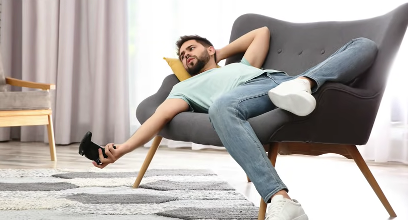 958-8-signs-youre-secretly-a-lazy-person-00-01-30