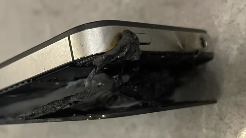 familys-iphone-burst-into-flames-while-charging-overnight-1-23-screenshot