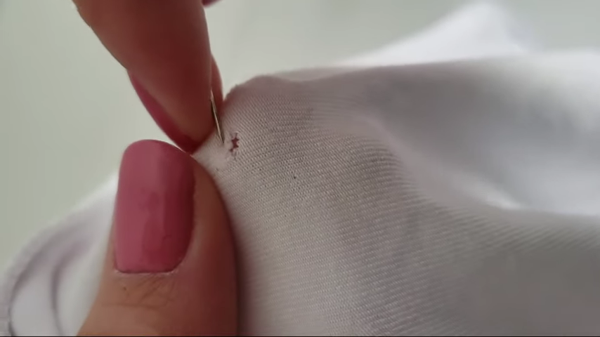 how-to-repair-a-small-hole-in-your-clothes-0-23-screenshot