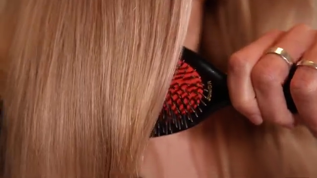 how-to-brush-your-hair-properly-0-20-screenshot