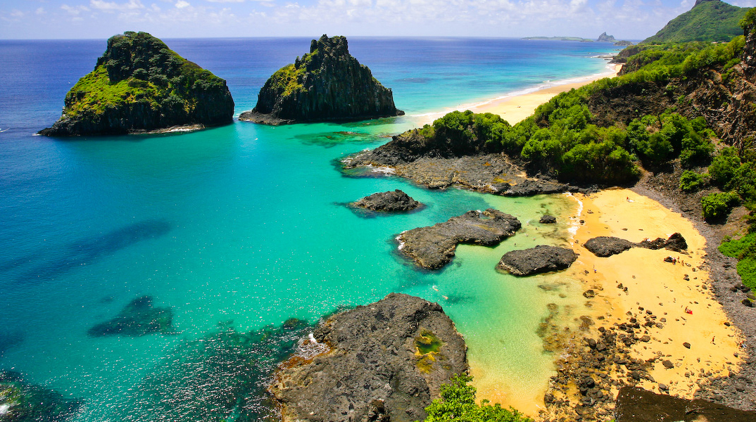 praias-de-fernando-de-noronha-por-tourists360