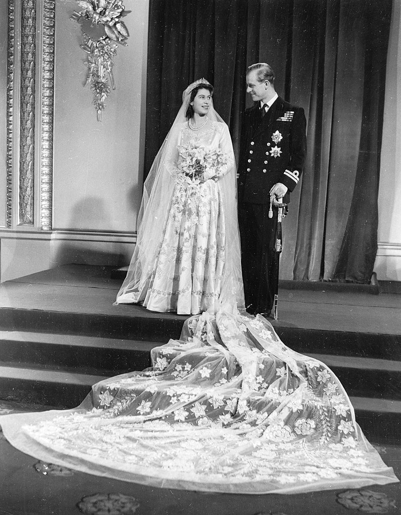 princess_elizabeth_and_duke_of_edinburgh_wedding_portrait