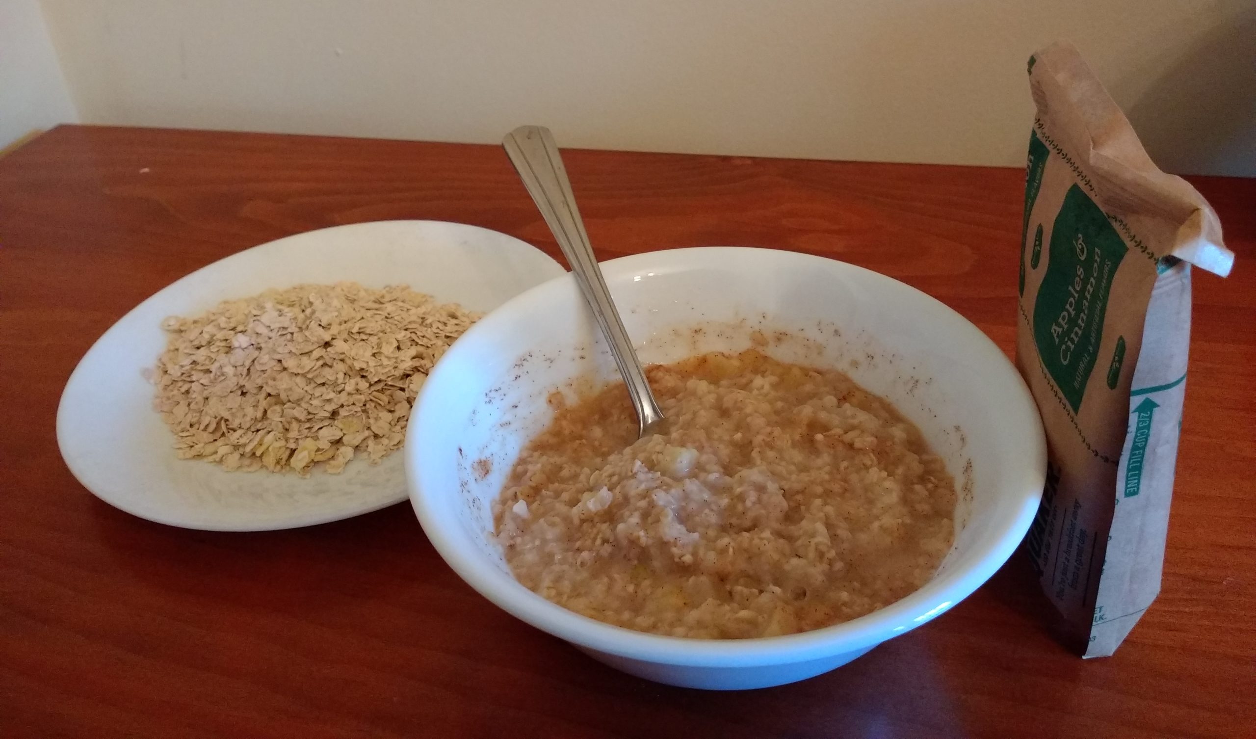 quaker_apples__cinnamon_instant_oatmeal_2