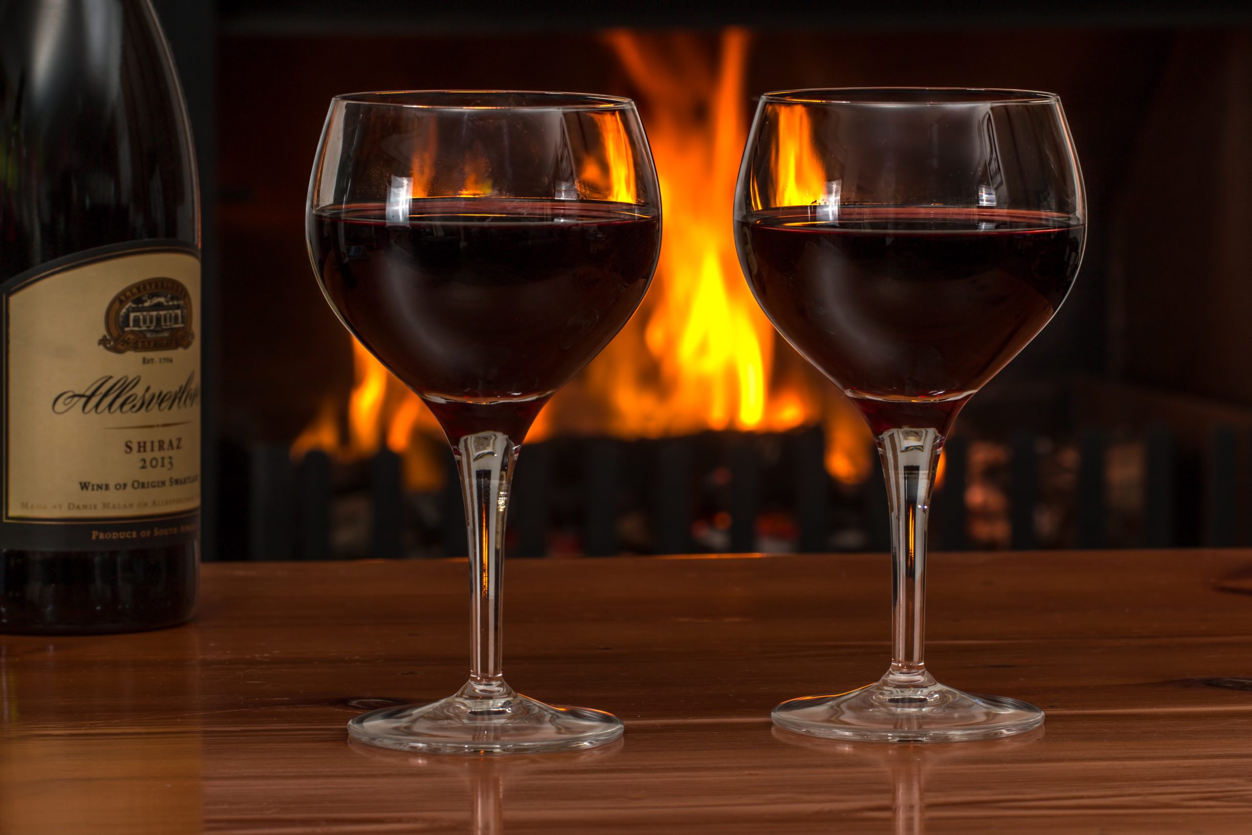 red-wine-2443699