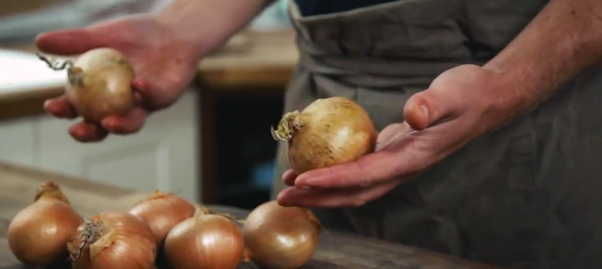 1006-whole-baked-onions-veg-hacks-00-00-27