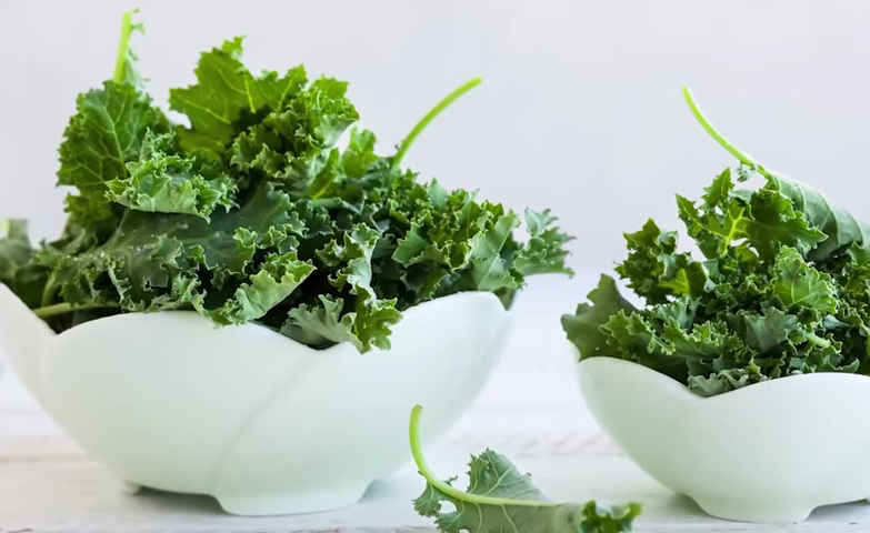 1043-kale-benefits-this-is-why-kale-is-a-superfood-00-00-54