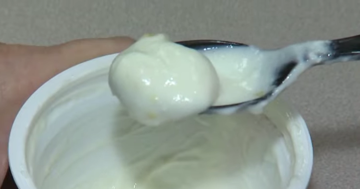 1043-the-benefits-of-eating-yogurt-00-00-07