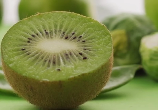 1048-what-will-happen-if-you-start-eating-kiwis-every-day-kiwi-fruit-benefits-00-00-17