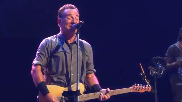 1189-bruce-springsteen-wrecking-ball-tour-2013-00-54-10