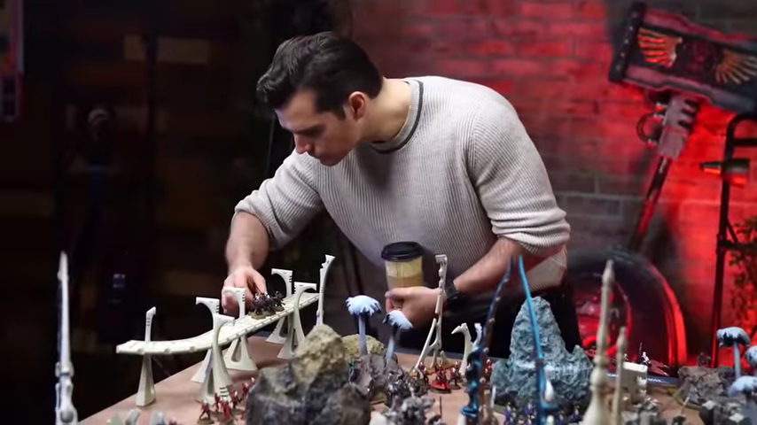 929-henry-cavill-visits-warhammer-world-00-00-21