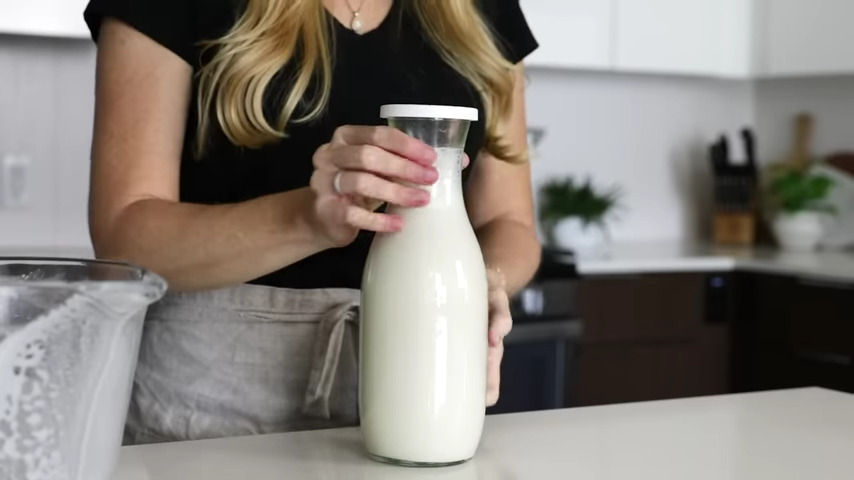 933-how-to-make-almond-milk-dairy-free-vegan-nut-milk-recipe-00-03-05