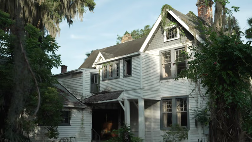 968-abandoned-billionaires-florida-mansion-the-wealthiest-family-once-lived-here-00-00-25