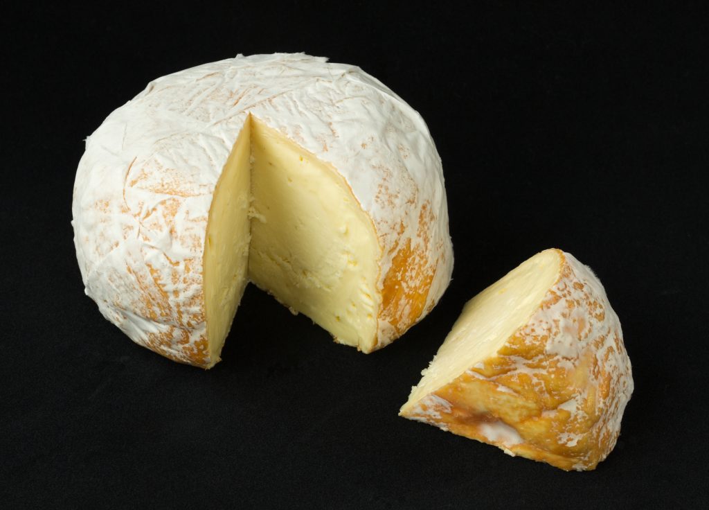 cowgirl_creamery_point_reyes_-_red_hawk_cheese