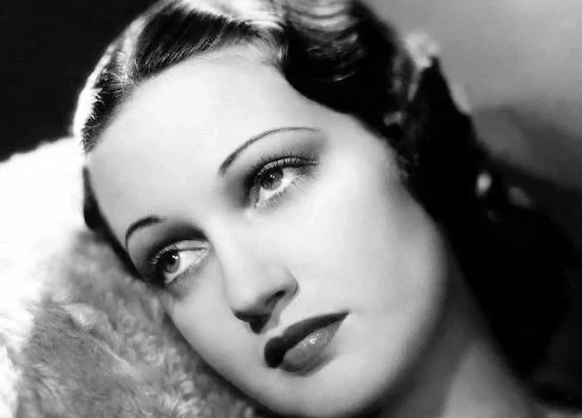 dorothy-lamour-facebook-black-velveteen