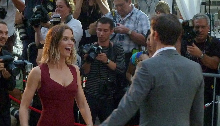 emily_blunt_and_john_krasinski_at_the_premiere_of_looper_toronto_film_festival_2012_-09