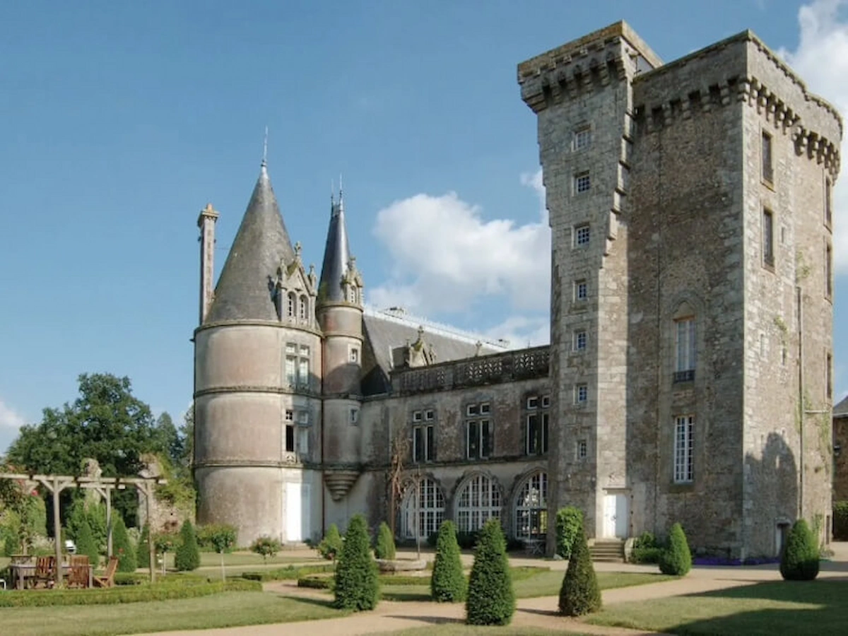 medieval-keep-airbnb