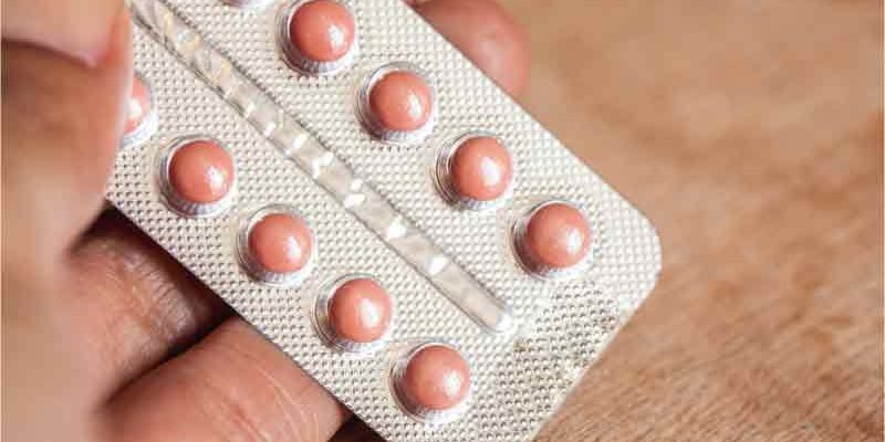 understanding-hair-loss-due-to-medications-their-treatments-1-e1647433248997