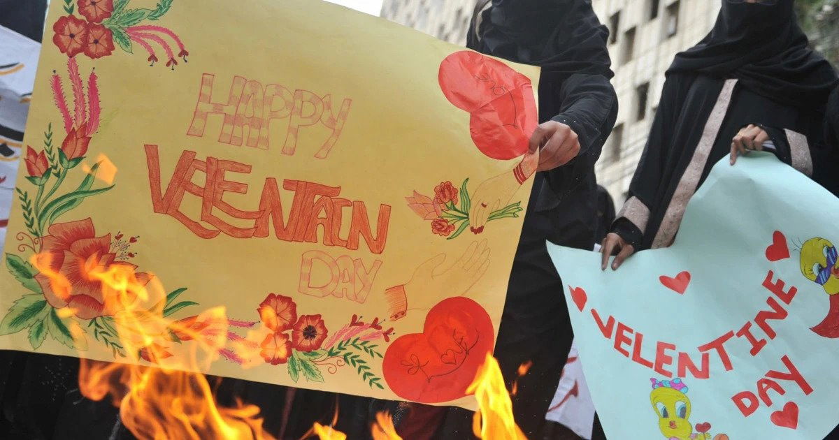 valentines-day-is-banned-source-metro