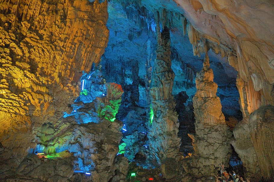 china-cave-travel-tourism