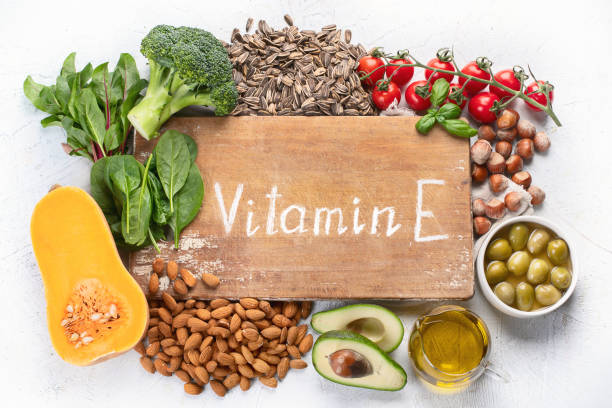 foods-rich-in-vitamin-e-healthy-diet-eating-conceptn