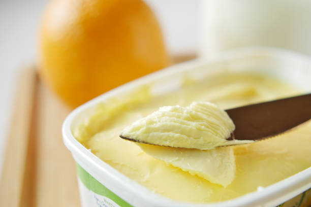 close-up-of-fresh-butter-in-a-container