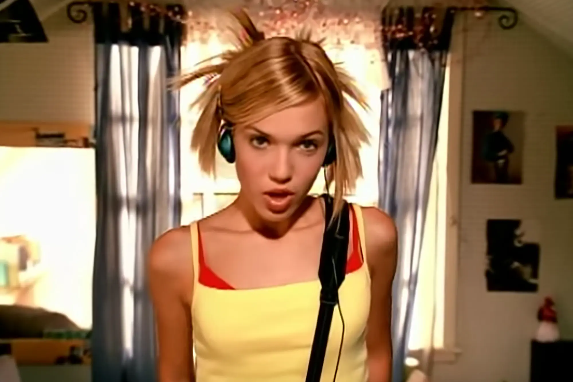 mandy-moore
