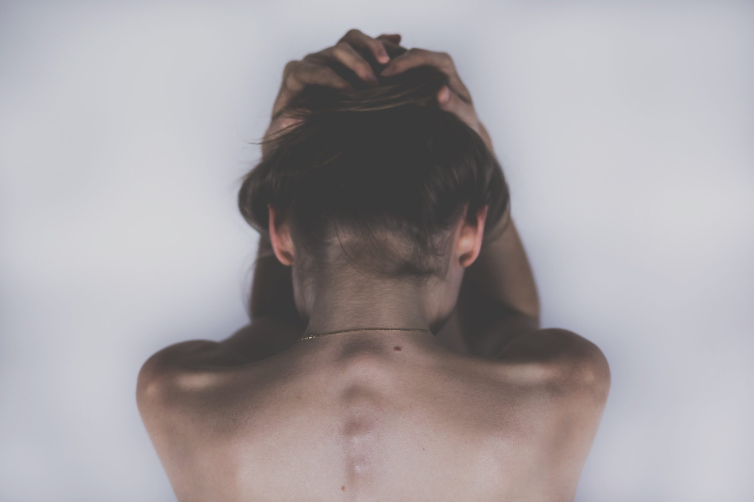 woman-2609115