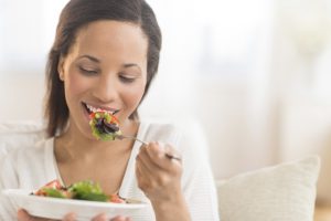 womaneatingsalad-1024x683