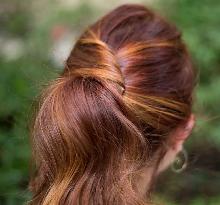 10-easy-hairstyles-for-women-whove-got-no-time_2