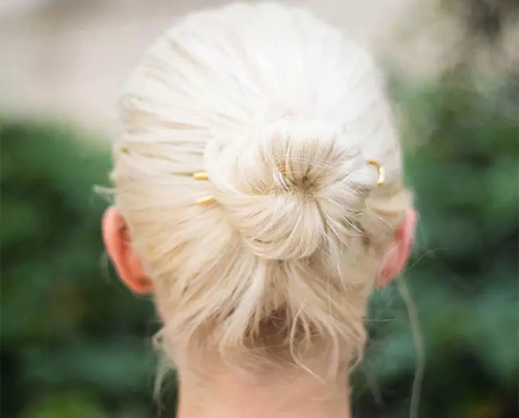 10-easy-hairstyles-for-women-whove-got-no-time_6