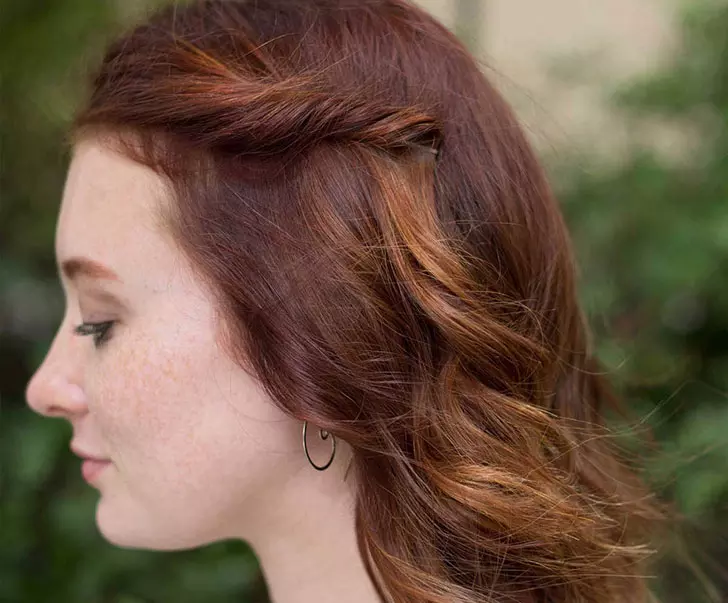 10-easy-hairstyles-for-women-whove-got-no-time_9