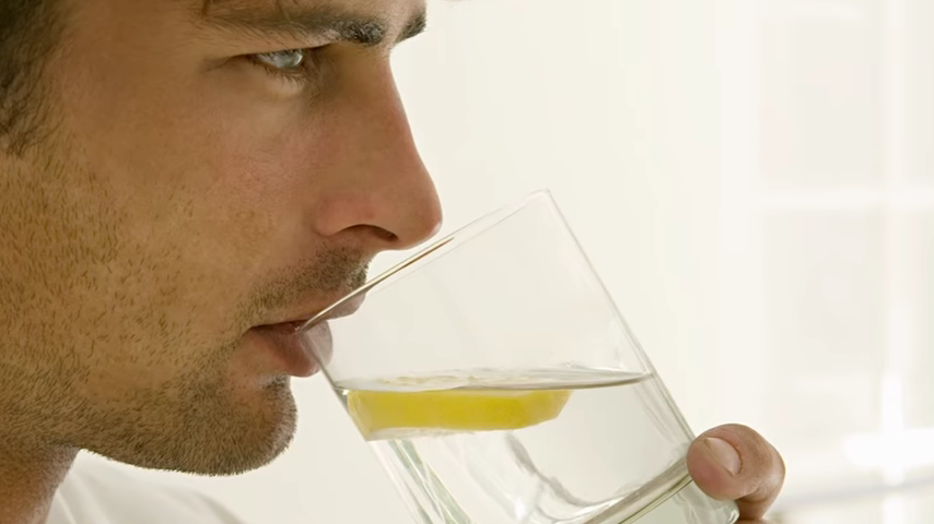 1088-12-things-you-should-not-do-in-the-morning-00-03-45
