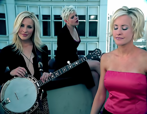 1152-the-chicks-cowboy-take-me-away-official-video-00-00-38